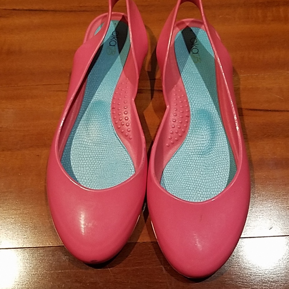 Pink oka-b slingbacks